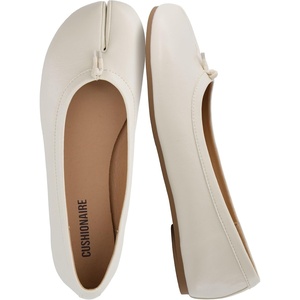image:imageCUSHIONAIRE Maki Tabi Flats for Women Split Toe Ballet Flats with Flexible Sole and Cushioned FootbedCream
